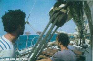 Croisement d'une plate-forme pétrolière en Mer Rouge