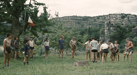 ardeche_62_rassemblement_avant_le_grand_jeu.jpg