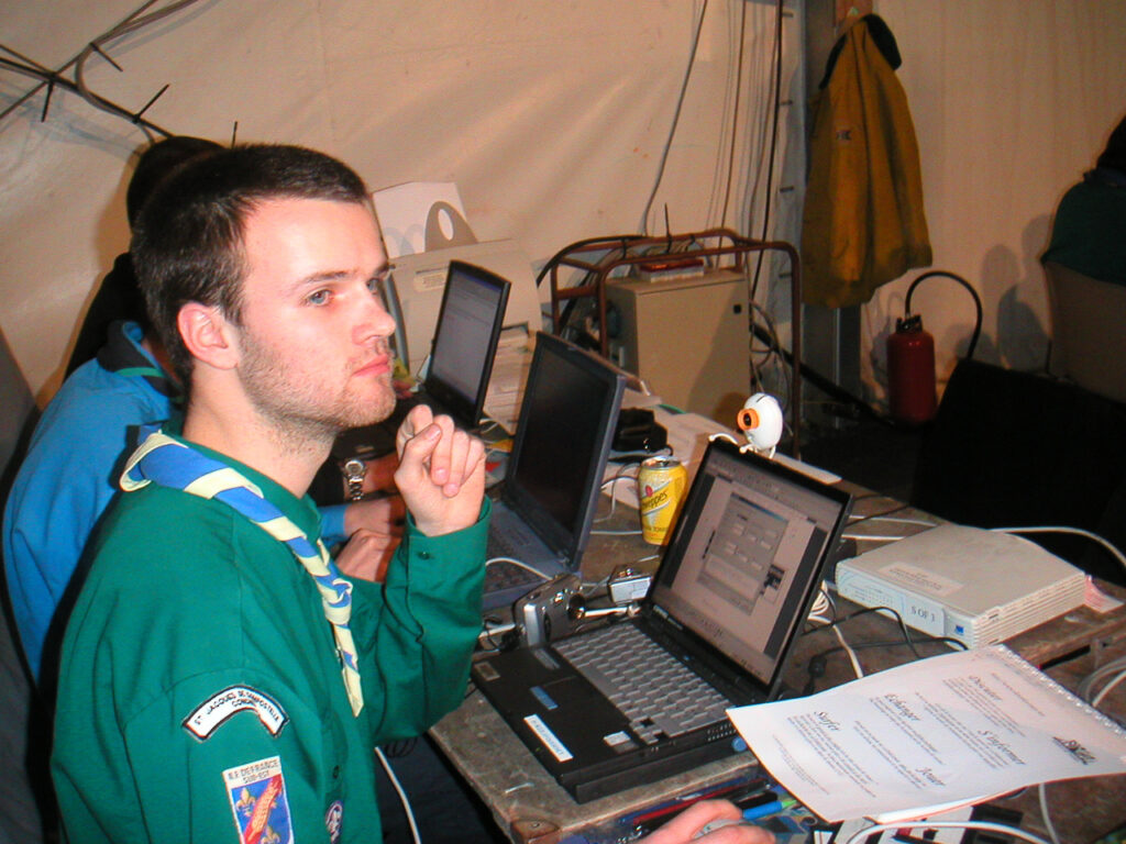 ag2003-011.jpg